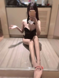 「純純｜154/D/42/20歲 小蘿莉甜美系 粉紅內裝水滴真乳 女友fu滿點」