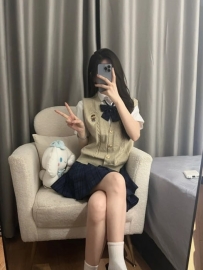 米恩20歲159C｜清純校園感小甜妹，臉蛋乾淨很耐看，互動會接話陪伴感很自然