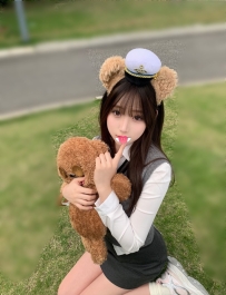 「星晨｜154/45/C/21歲 鄰家甜心嬌小巨乳 溫柔撒嬌等你疼」