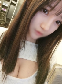 小菲20歲161D台中可約｜童顏清純臉配天然有料，敢接氣氛不怕冷場