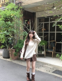 白襯衫包不住的饑渴 夢露 21歲秘書 165高挑C奶好身材 關上門就換個人
