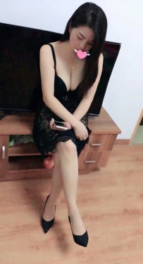 【桃園外送茶】肉感人妻極致深喉 🔞 豐腴爆乳熟女「芸姐」：三十狼虎深溝深喉吞吐，今